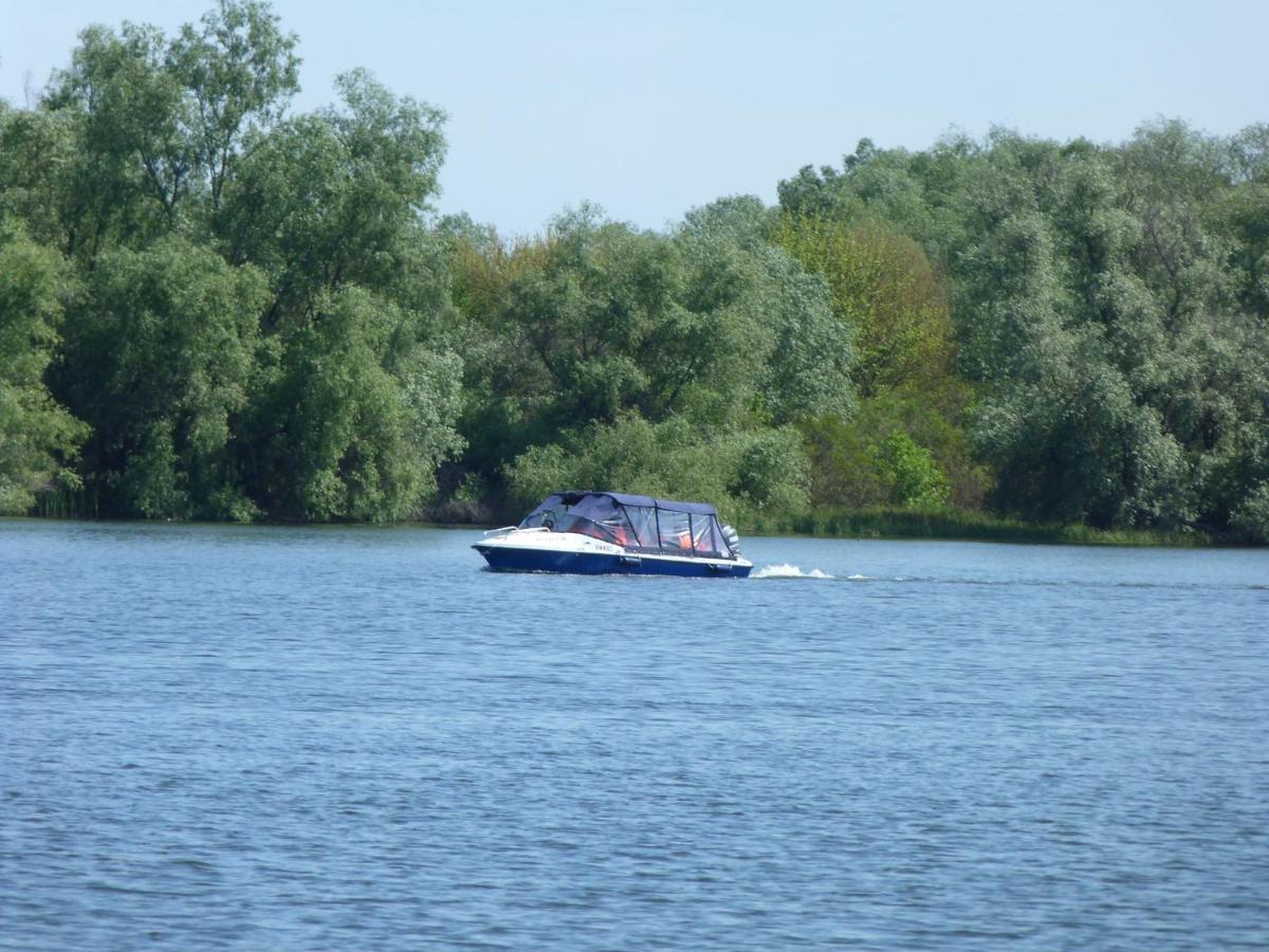 Pensiunea Medellin Tulcea Buitenkant foto