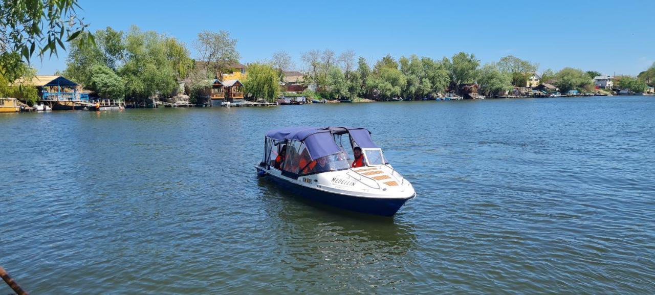 Pensiunea Medellin Tulcea Buitenkant foto