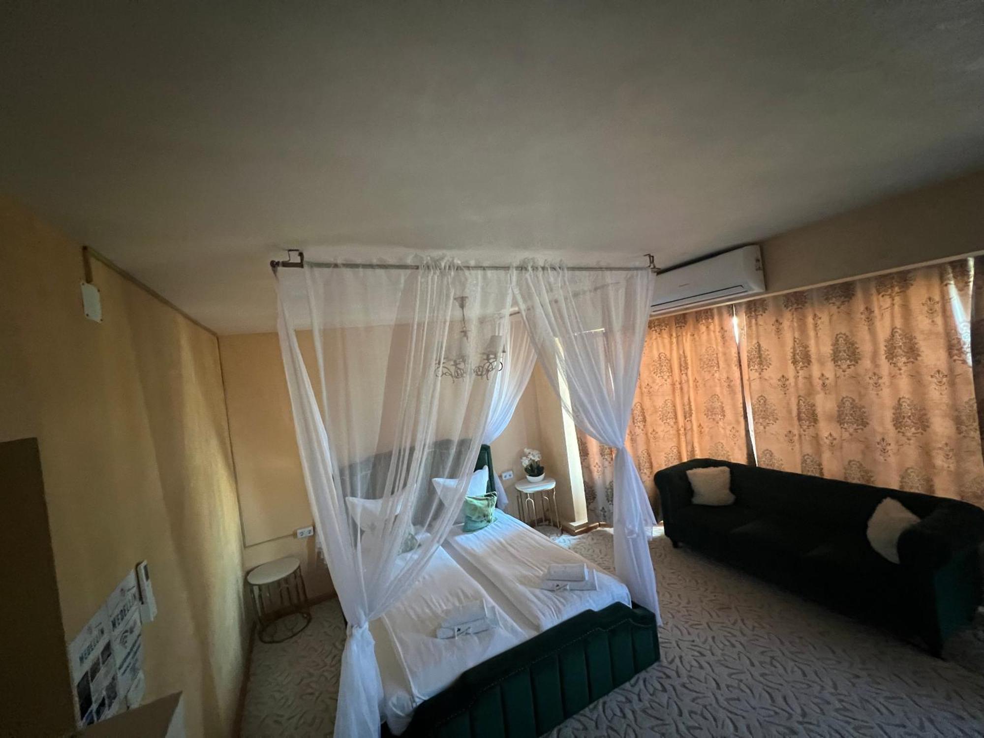 Pensiunea Medellin Tulcea Buitenkant foto